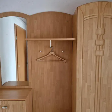 Capsule hotel Ferienweingut Schaefer Gocklingen